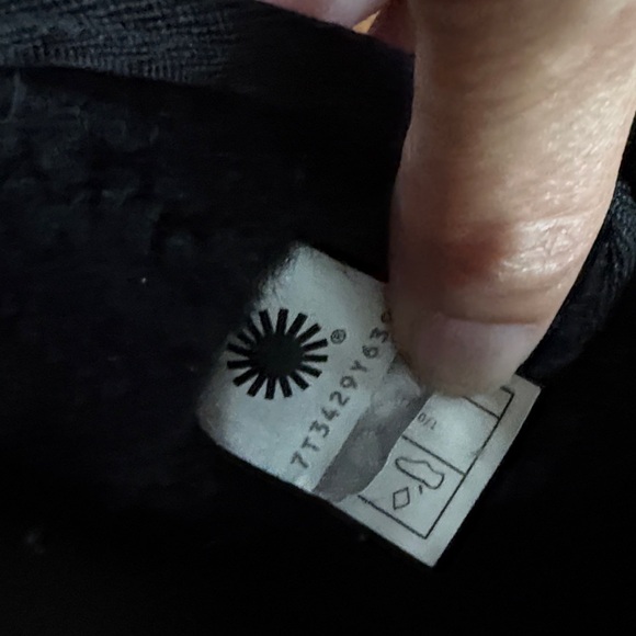 UGG Black Leather Water Resistant Boots - Picture 4 of 4